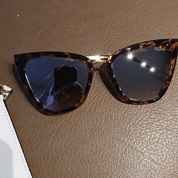 Quay Australia Leopard Print Sunglasses - Picture 3 of 14